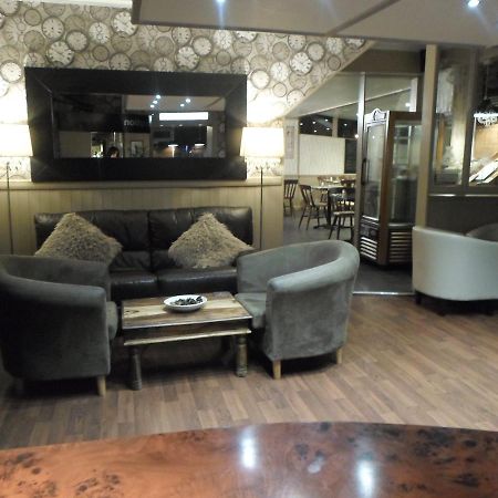 Station Inn Хексем Экстерьер фото