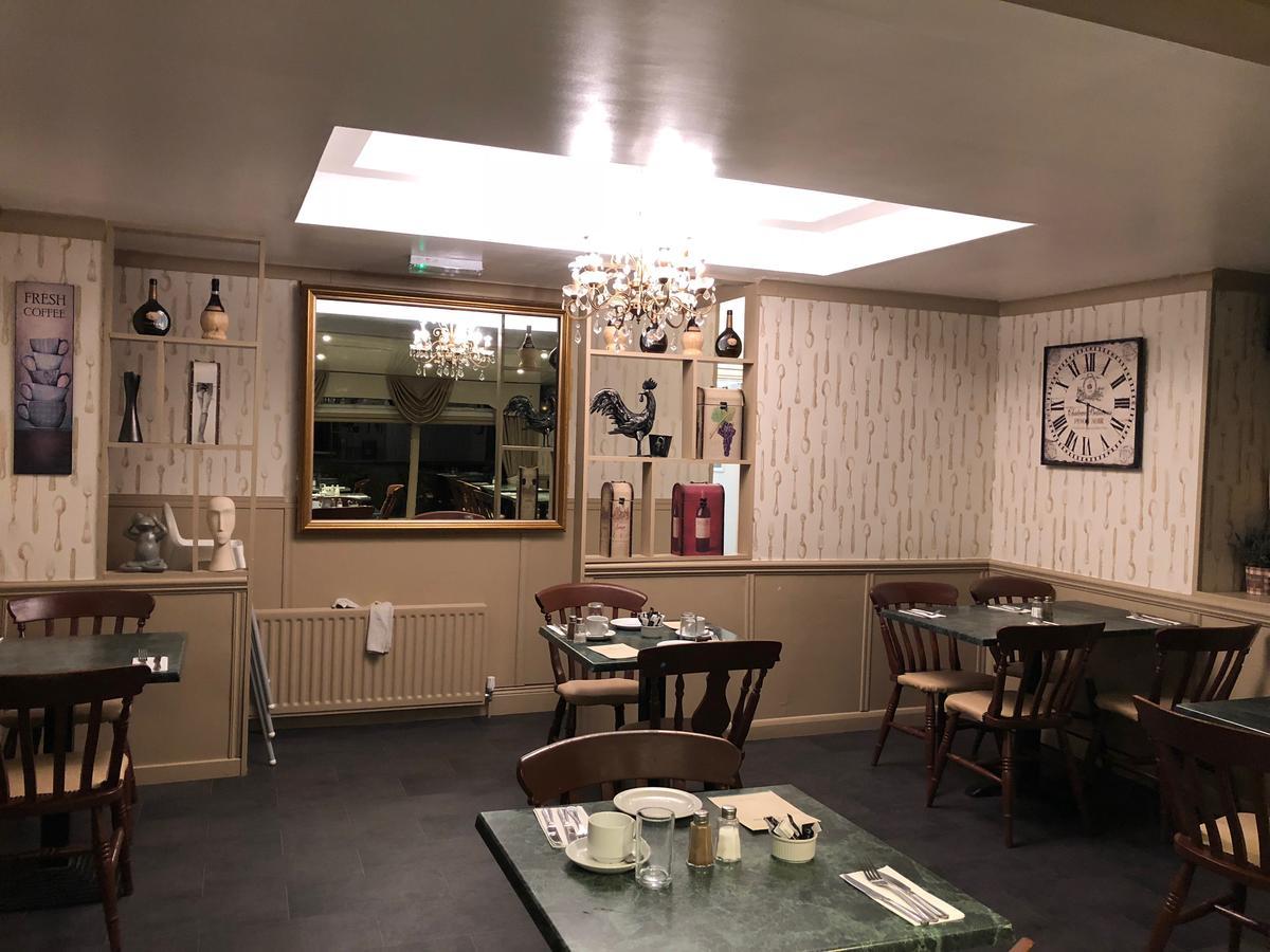 Station Inn Хексем Экстерьер фото